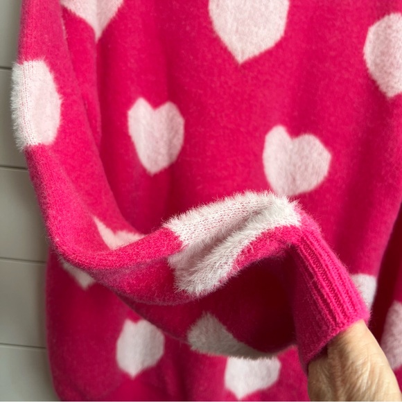 Bright Pink Heart Pattern Fuzzy Cozy‎ Sweater. Size Small. - Picture 8 of 13